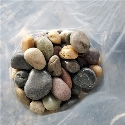 Højkvalitets sort hvid beige poleret flodsten